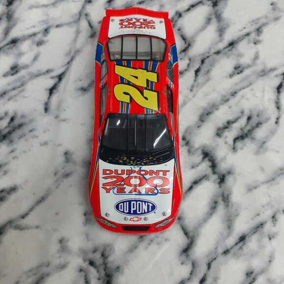 Jeff Gordon #24 Dupont 200 Years NASCAR Diecast 1:24 Scale Action Collectables - Picture 3 of 7